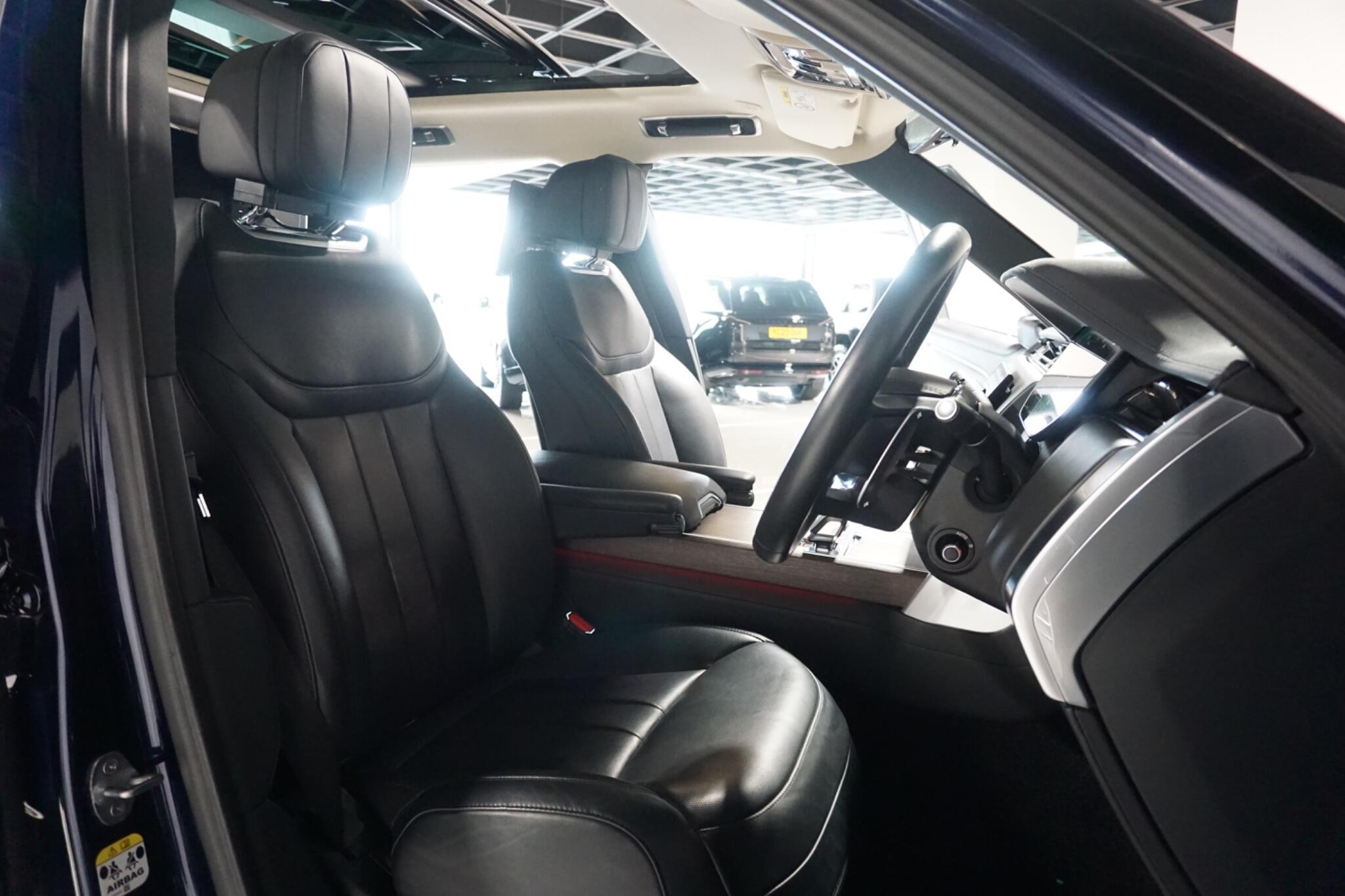 Land Rover Range Rover 3.0 P440e 38.2kWh HSE SUV 5dr Petrol Plug-in Hybrid Auto 4WD Euro 6 (s/s) (440 ps)